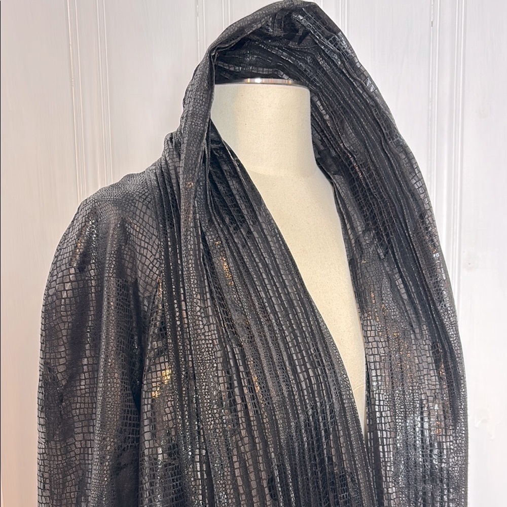 ✨ Stunning Oversized Black Evening Coat ✨ - Picture 6 of 8
